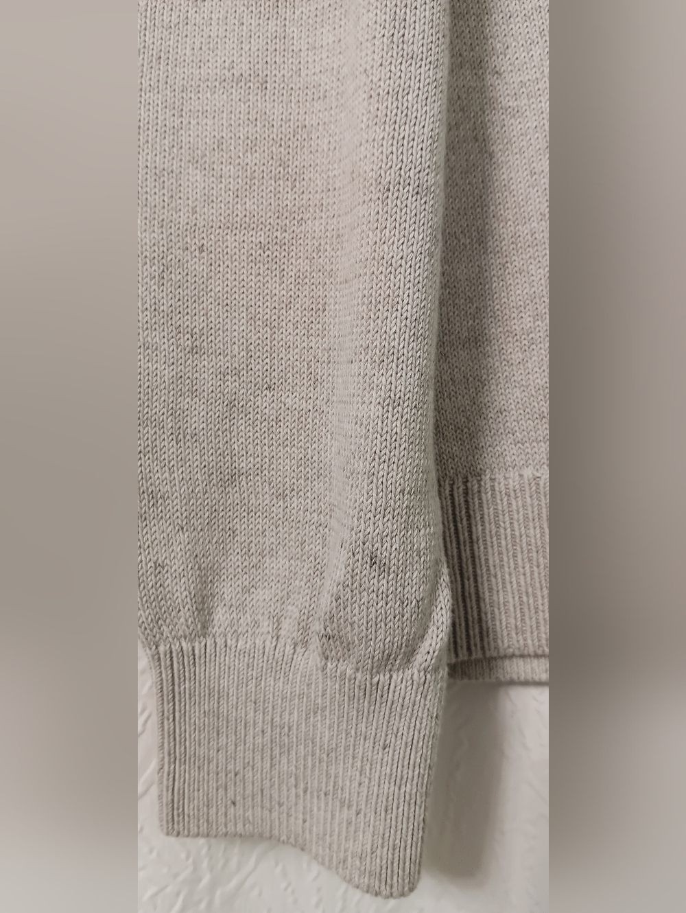 Everlane V-Neck Sweater in Heather Gray - Picture 4 of 11